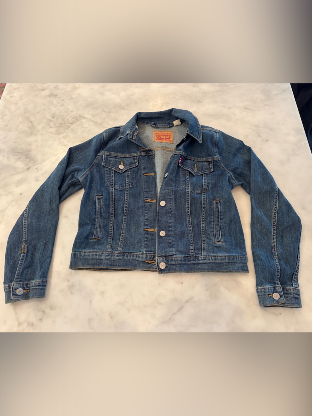 Levi's Women’s Denim Jacket in Medium Blue